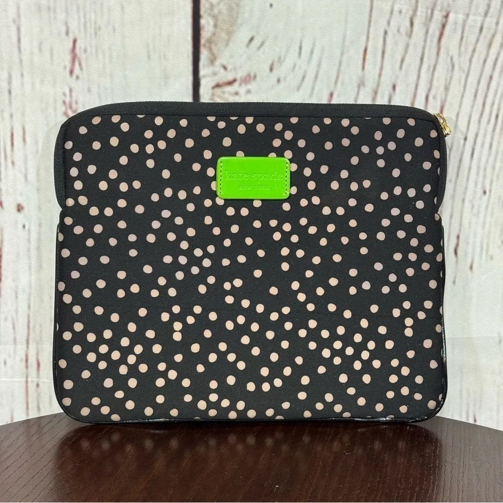 Kate Spade New York Black and Cream Polka Dot Lap Top Sleeve EUC